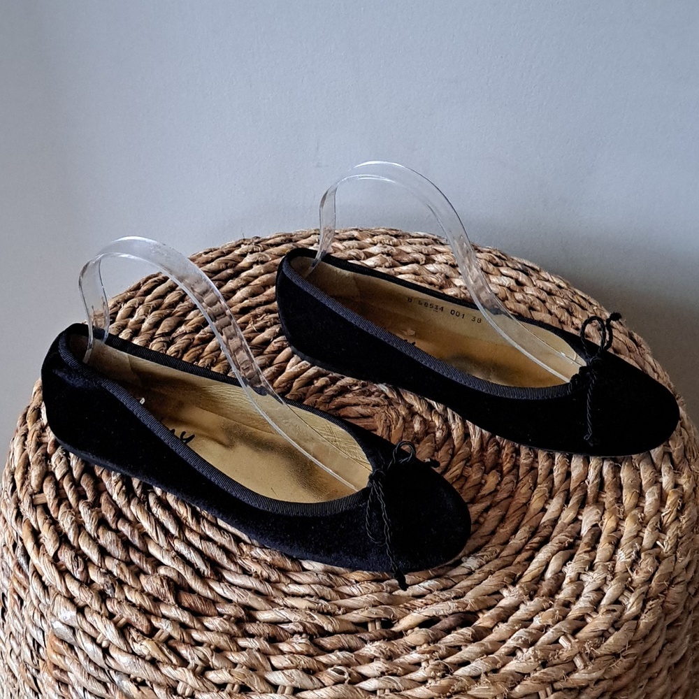 French Sole (fs/ny) Womens Classic Preppy Black Velvet Ballet Flats EU38/US7.5